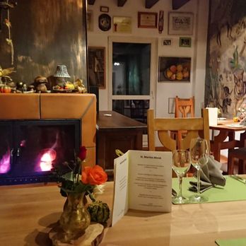 Restaurant Jägerhaus - Im Einter am flackerndem Holzofen speisen - International Near Me - Kandern, BW