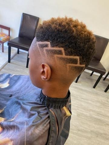 NY Freshh Cutz Barbershop Logo