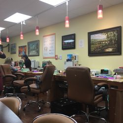 Lovely Nails - Very clean interior
