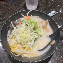 Creamy Veggie Ramen (Vegan) Creamy Veggie Ramen (Vegan)
