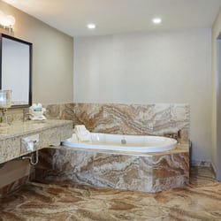 Pomeroy Inn & Suites