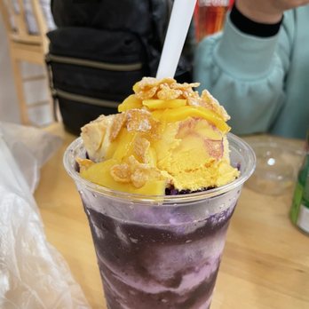 Tindahan City - Halo Halo with mango ice cream - Filipino Near Me - Berlin, Connecticut Tindahan City - Halo Halo with mango ice cream - Filipino Near Me - Berlin, Connecticut