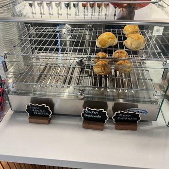 Varraco Coffee + Roasters - Coffee & Tea Near Me - Palm Desert, California Varraco Coffee + Roasters - Coffee & Tea Near Me - Palm Desert, California