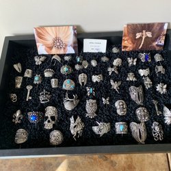 Datura Gallery