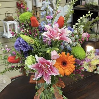 Clayton Florist - My sisters favorite color is orange and she loves lilies - Florists Near Me - Clayton, North Carolina Clayton Florist - My sisters favorite color is orange and she loves lilies - Florists Near Me - Clayton, North Carolina