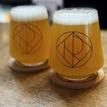 Human Robot - Brewpubs Near Me - Jenkintown, Pennsylvania