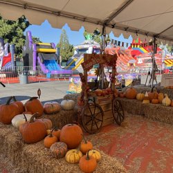 Fallstivities Pumpkin Patch - Pumpkins, jumpers, photo props