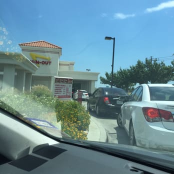 In-N-Out Burger - Long drive thru - Burgers Near Me - Denton, Texas In-N-Out Burger - Long drive thru - Burgers Near Me - Denton, Texas