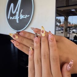 M Nail Bar