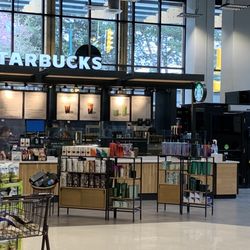 Safeway - Roomy Starbucks "bistro" area.