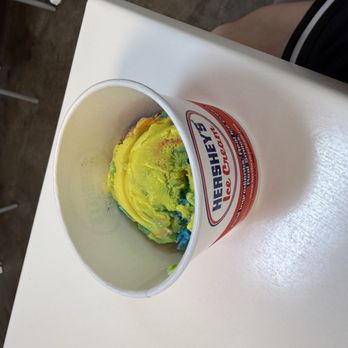 Cookies N Creme - Superman Ice Cream - Ice Cream & Frozen Yogurt Near Me - Denver, North Carolina