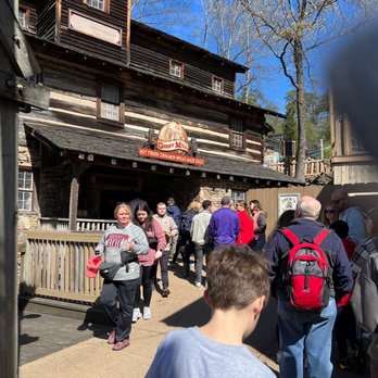 The Grist Mill Cinnamon Bread - people standing outside - Bakeries Near Me - Pigeon Forge, Tennessee