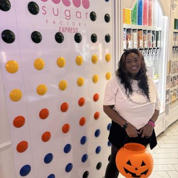 Sugar Factory Express - Desserts Near Me - Bloomington, Minnesota