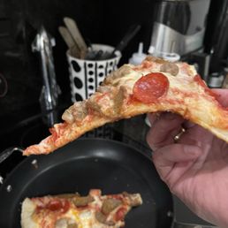 After I finish cooking their pizza, still has almost no pepperoni, but it tasted OK After I finish cooking their pizza, still has almost no pepperoni, but it tasted OK