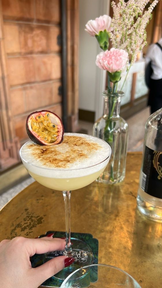 The Perrier-Jouët Champagne