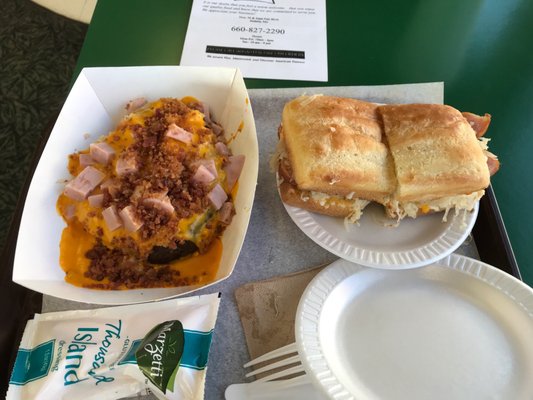 Mighty Melt Sandwich & Spud by null