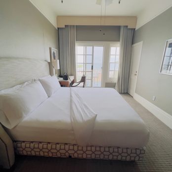 Hotel del Coronado, Curio Collection by Hilton - King ocean view with balcony - Coronado, CA