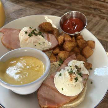 Southerleigh - Traditional Eggs Benedict sauce on the side - Breweries Near Me - San Antonio, Texas