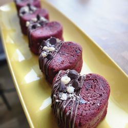 Triple Boba And Sweets - Love Bite (red velvet, ferrero rocher with nutella filling)