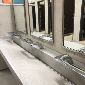 Wally's - Bathrooms are immaculate - Gas Stations Near Me - Fenton, Missouri Wally's - Bathrooms are immaculate - Gas Stations Near Me - Fenton, Missouri