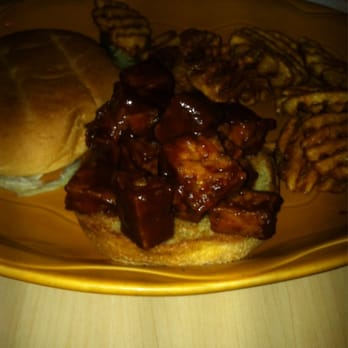 R P Tracks - BBQ tofu sandwich - American Near Me - Memphis, Tennessee R P Tracks - BBQ tofu sandwich - American Near Me - Memphis, Tennessee