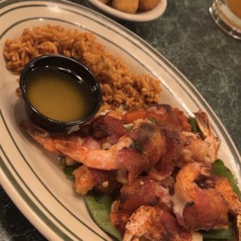 Doc's Fish Camp & Grill - Diablo Dinner - 10 Pieces with Cajun Dirty Rice and Fried Okra - Seafood Near Me - Marble Falls, Texas
