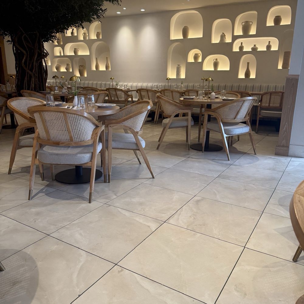 Ilios Taverna - Decor - Bars Near Me - The Bronx, New York