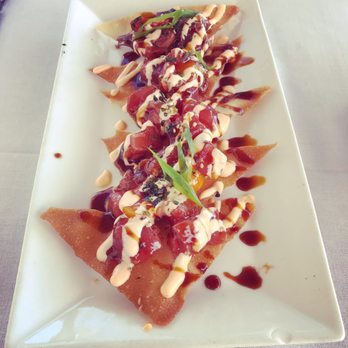 Fleetwood's on Front St - Ahi Poke - New American Near Me - Lahaina, Hawaii