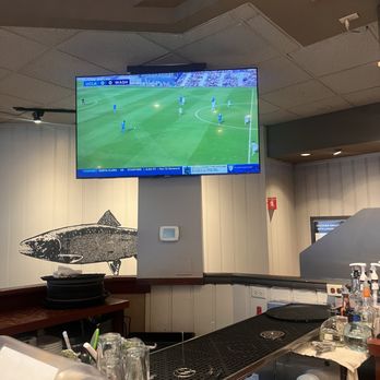 Cutters Crabhouse - Watch the game -2 tv's in bar. - Seafood Near Me - Seattle, Washington Cutters Crabhouse - Watch the game -2 tv's in bar. - Seafood Near Me - Seattle, Washington