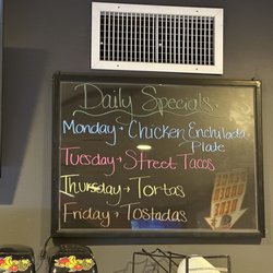 Paleteria La Reyna - Daily Specials