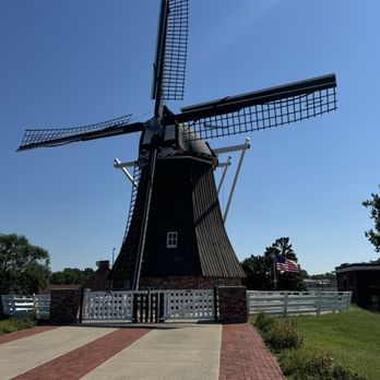 Fulton Windmill Welcome Center - Visitor Centers Near Me - Fulton, Illinois Fulton Windmill Welcome Center - Visitor Centers Near Me - Fulton, Illinois