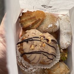 F Monteleone Bakery & Cafe - Gluten free cookies + 1 non GF hazelnut cream puff