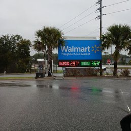 Exterior outside entrance of Walmart Fuel Station - Apopka, Florida Exterior outside entrance of Walmart Fuel Station - Apopka, Florida
