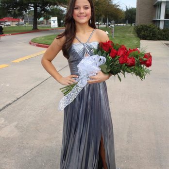 Cornelius Florist Northwest - Gorgeous Arm Bouquet - Florists Near Me - Tomball, Texas Cornelius Florist Northwest - Gorgeous Arm Bouquet - Florists Near Me - Tomball, Texas
