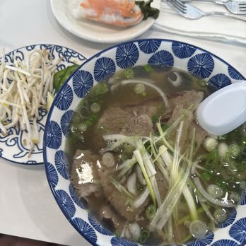 The Holic Pho - Brisket pho. Sharable with the amount of noodles and meat they put - Asian Fusion Near Me - Willow Park, Texas