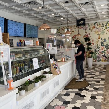 Dots Cafe - Cafes Near Me - Pasadena, California