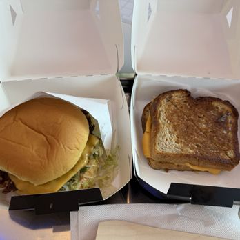 Tesla Diner - Cheeseburger and grilled cheese - Diners Near Me - West Hollywood, California Tesla Diner - Cheeseburger and grilled cheese - Diners Near Me - West Hollywood, California