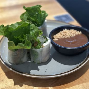 Ba Sa - Avocado spring roll with tofu - Vietnamese Near Me - Bainbridge Island, Washington Ba Sa - Avocado spring roll with tofu - Vietnamese Near Me - Bainbridge Island, Washington