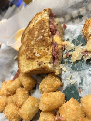 Gus's Grill by null