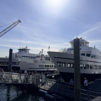 Argosy Cruises - Seattle - Ships at the bay - Boat Charters Near Me - Seattle, Washington Argosy Cruises - Seattle - Ships at the bay - Boat Charters Near Me - Seattle, Washington