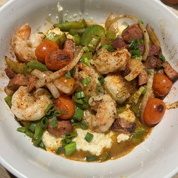 Jekyll Brewing City Center - Shrimp and Grits - Breweries Near Me - Alpharetta, Georgia