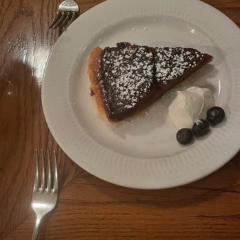 Le Gigot - Tarte Tatin - French Near Me - New York, New York Le Gigot - Tarte Tatin - French Near Me - New York, New York