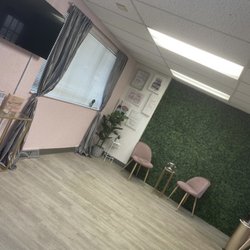 Glistening Skin Care - Waiting area