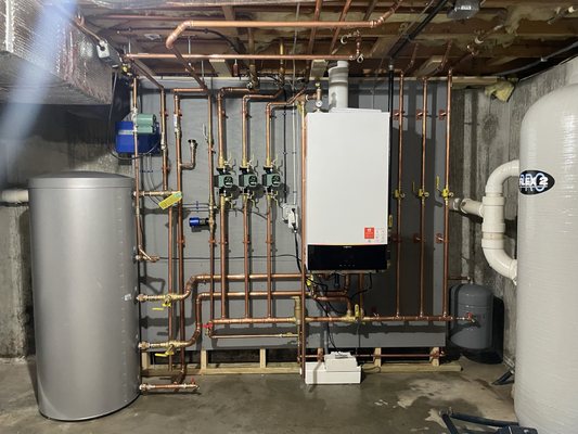 Coastline Plumbing and Mechanical Logo