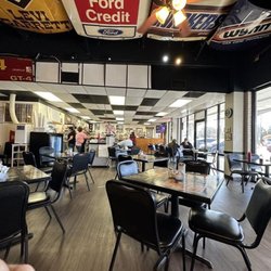 Louis' Grille