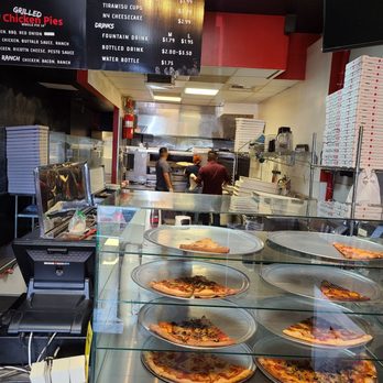 Brooklynz Pizza - Pizza Near Me - Artesia, California Brooklynz Pizza - Pizza Near Me - Artesia, California