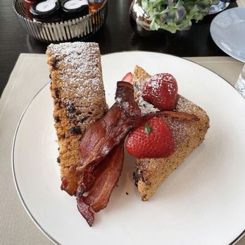 Skyhigh - Brioche French Toast - Bars Near Me - Philadelphia, Pennsylvania