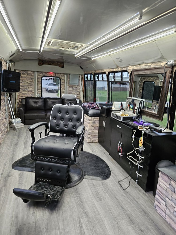 UPSCALE CUTZ Updated July 2024 Request an Appointment 28 Photos 1140 Benson Rd, Garner