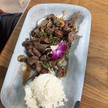 Shorefyre Beach Bar & Grill - Hibachi Steak and (1) Scp White Rice - Breakfast & Brunch Near Me - Honolulu, Hawaii Shorefyre Beach Bar & Grill - Hibachi Steak and (1) Scp White Rice - Breakfast & Brunch Near Me - Honolulu, Hawaii