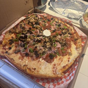 Chicago Pizza Company - Pan Pizza 14" Large - Pizza Near Me - El Cajon, California Chicago Pizza Company - Pan Pizza 14" Large - Pizza Near Me - El Cajon, California